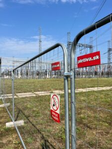Mobilné oplotenie – stavebné oplotenie skladom