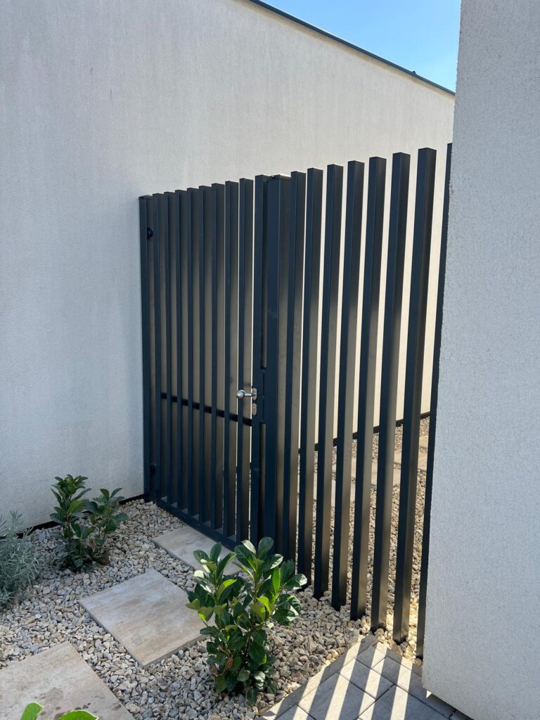 caption for image 1
